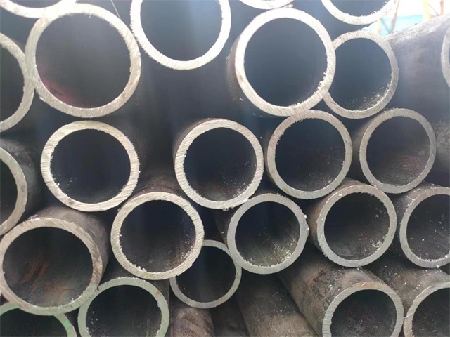 雞西10#結構用無縫鋼管